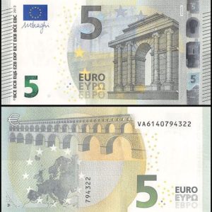 5 Euro Bills